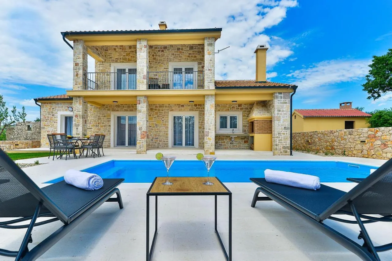 Luxury Stone Villa Banovi With Heated Pool Vinjerac