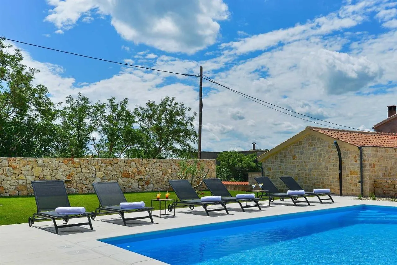 Luxury Stone Villa Banovi With Heated Pool Vinjerac