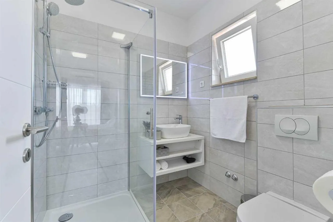 Luxury Stone Villa Banovi With Heated Pool Vinjerac